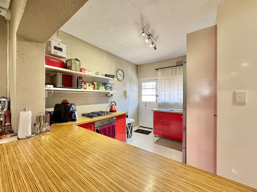 2 Bedroom Property for Sale in Kenilworth Western Cape